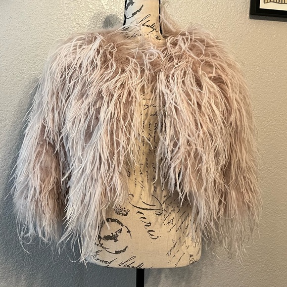 Forever Couture Bridal - Ostrich Feather Bridal
Wedding Jacket! Gorgeous!! NWOT - Picture 4 of 9